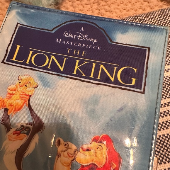 Oh my Disney lion king VHS clutch - Picture 4 of 4